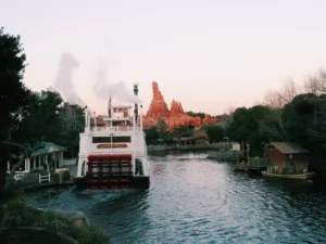 Lire la suite à propos de l’article Tokyo Disneyland : guide complet 2026, billets et attractions