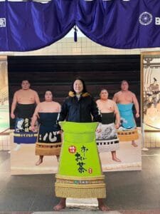 Lire la suite à propos de l’article Tournoi de sumo au Japon 2026 : billets, places et calendrier